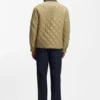 Water-repellent jacket with mixed quilting