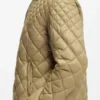 Water-repellent jacket with mixed quilting