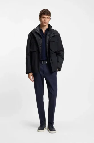 Water-repellent jacket with padded inner