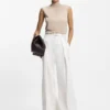 Wide-leg jeans with front pleats