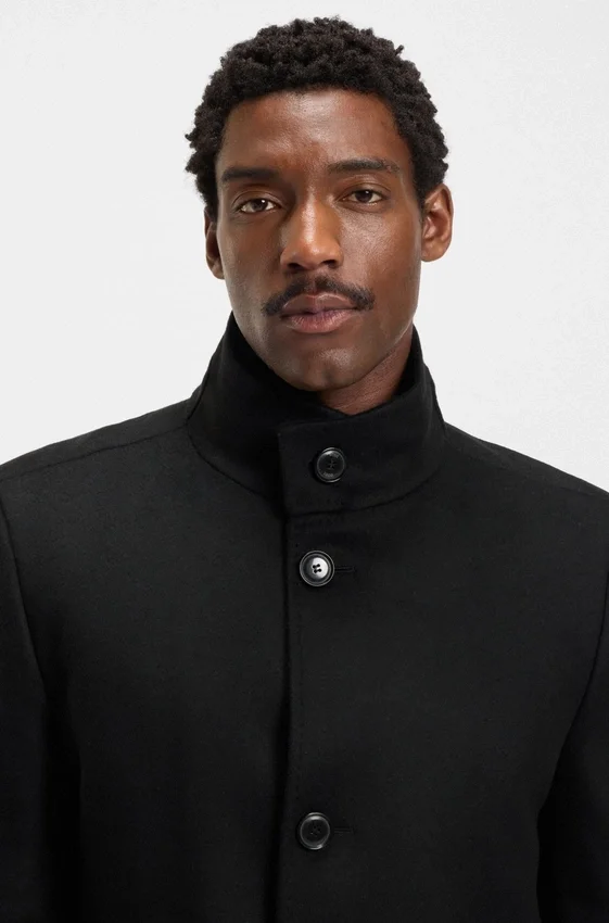Wool-cashmere coat in a slim fit Wool-cashmere coat in a slim fit