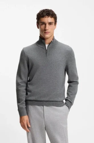 Wool-cashmere sweater with zip neck