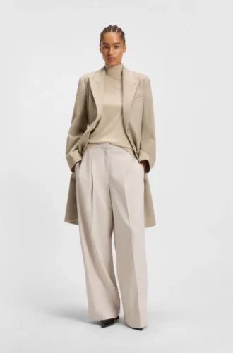 Wool coat in a regular fit