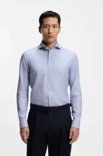 Wrinkle-resistant slim-fit shirt in a cotton blend