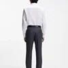Wrinkle-resistant slim-fit shirt in a cotton blend